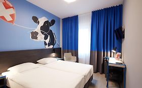 Hotel Crystal